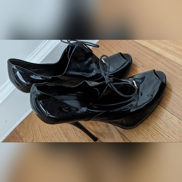 Gucci Women's Shoes - Picture 2 of 6